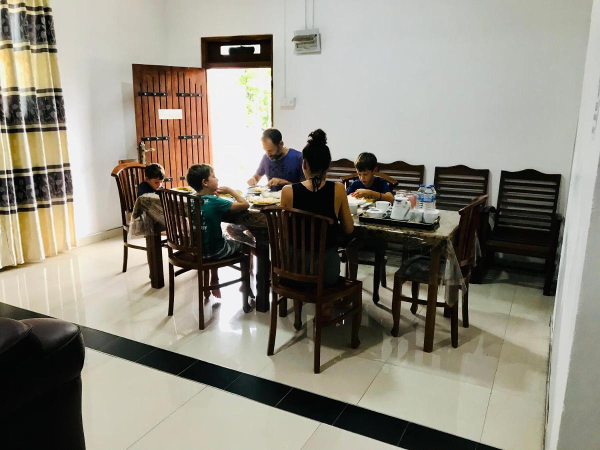 Dambulla Tourist Resort Bagian luar foto
