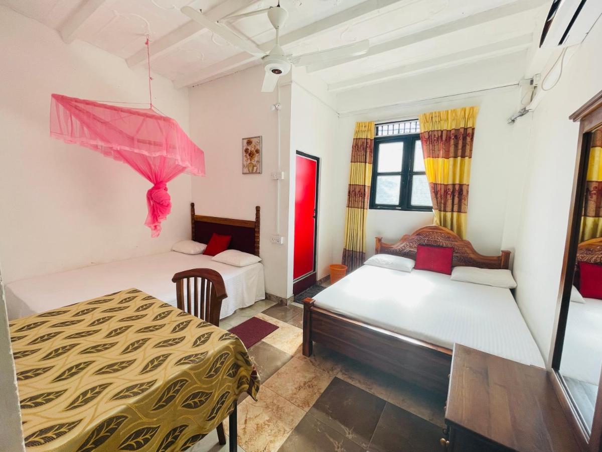 Dambulla Tourist Resort Bagian luar foto