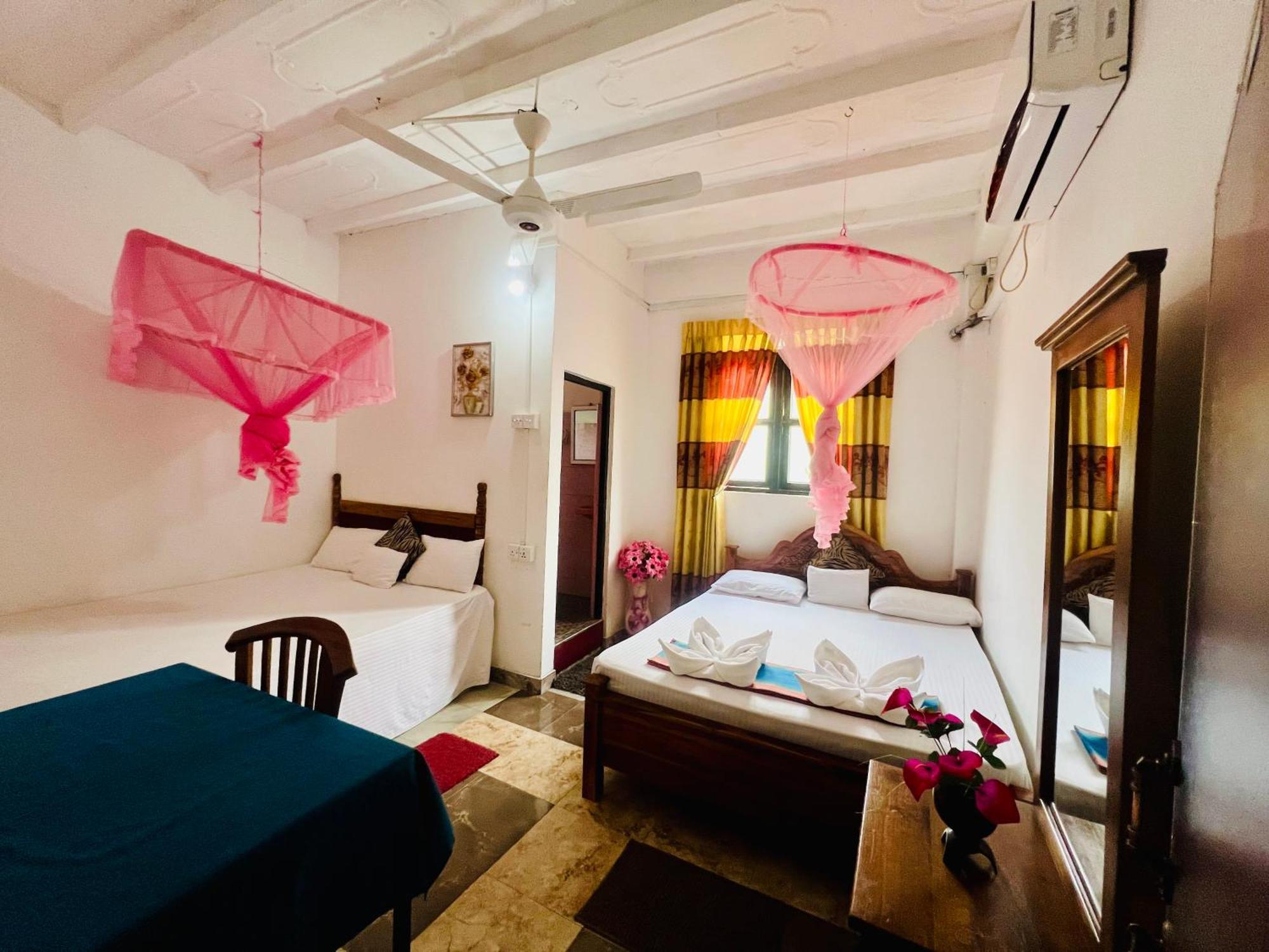 Dambulla Tourist Resort Bagian luar foto